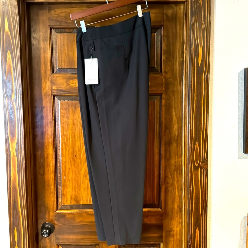 Brand new with tags.  Athleta size 20 black women’s trousers.